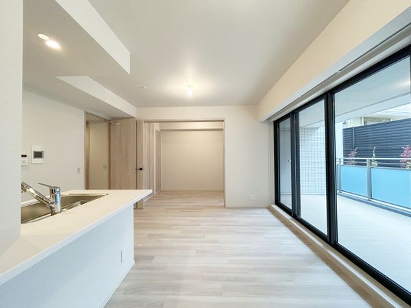 レ・ジェイド西宮甲子園 リビング レ・ジェイド西宮甲子園 リビング