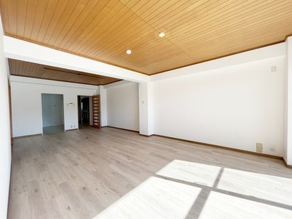 白鷹甲子園マンション リビング