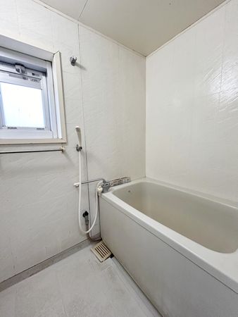 上田東町住宅 1号棟 バス 上田東町住宅 1号棟 バス