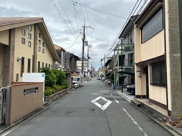 前面道路（北方向を望む）