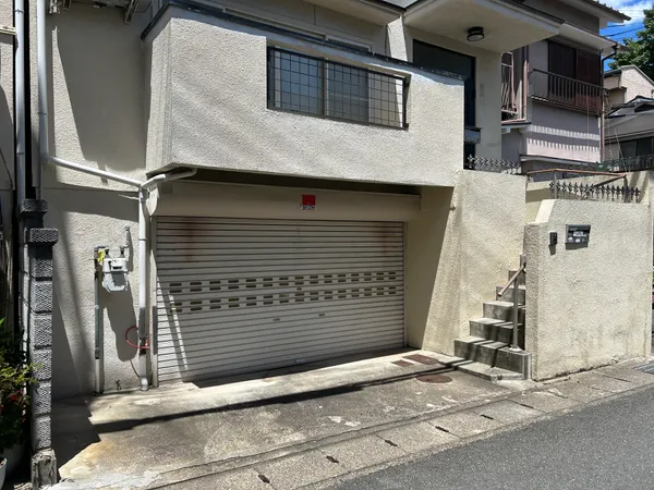 駐車場部分