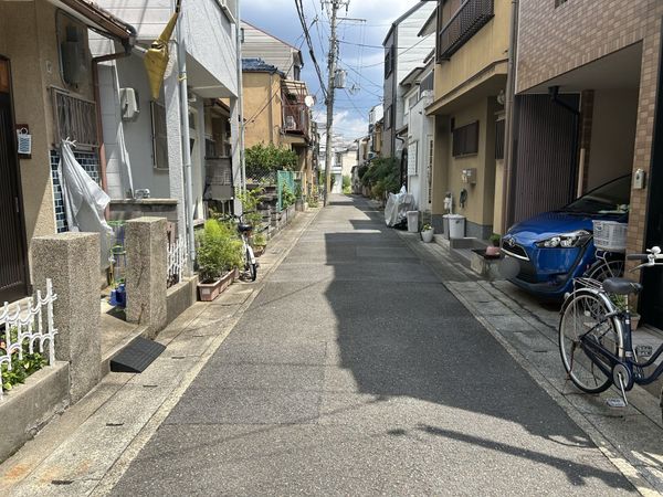 右京区太秦上ノ段町 前面道路含む外観 右京区太秦上ノ段町 前面道路含む外観