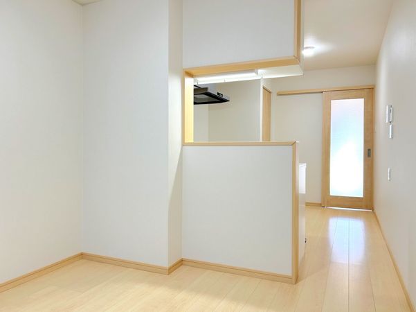 右京区山ノ内瀬戸畑町 リビング