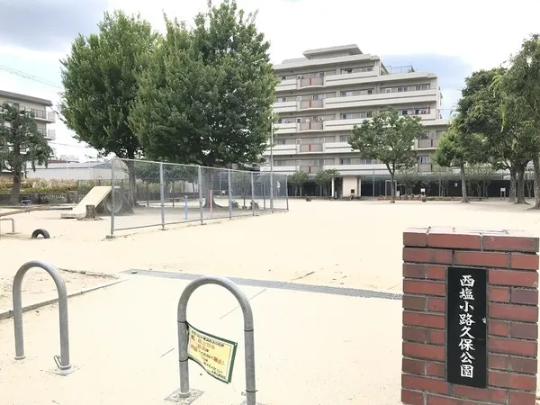 徒歩7分。