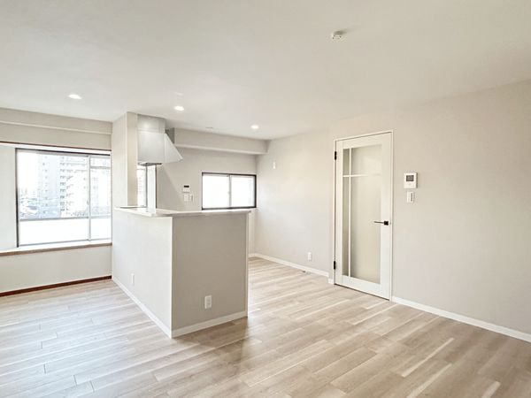 西京極大門ハイツ リビング 西京極大門ハイツ リビング