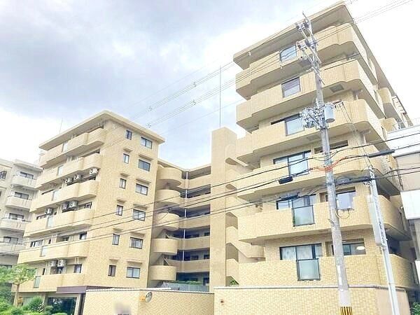 ロイヤルシャトー葛野 外観 外観