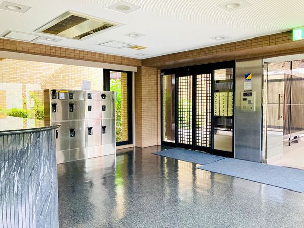 ロイヤルシャトー葛野 エントランス エントランス