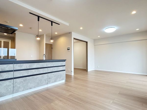 サンシティ西京極 1番館 リビング