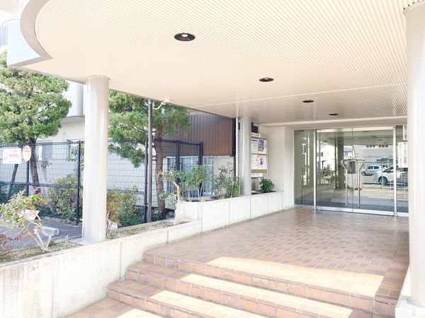 吉祥院ガーデンハイツ エントランス