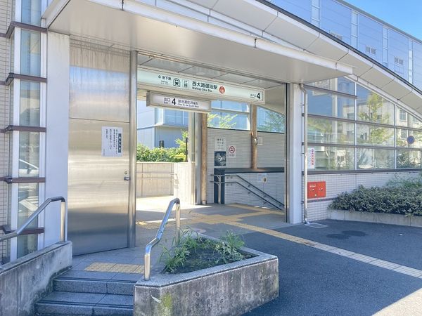 地下鉄東西線「西大路御池」駅（約700ｍ）