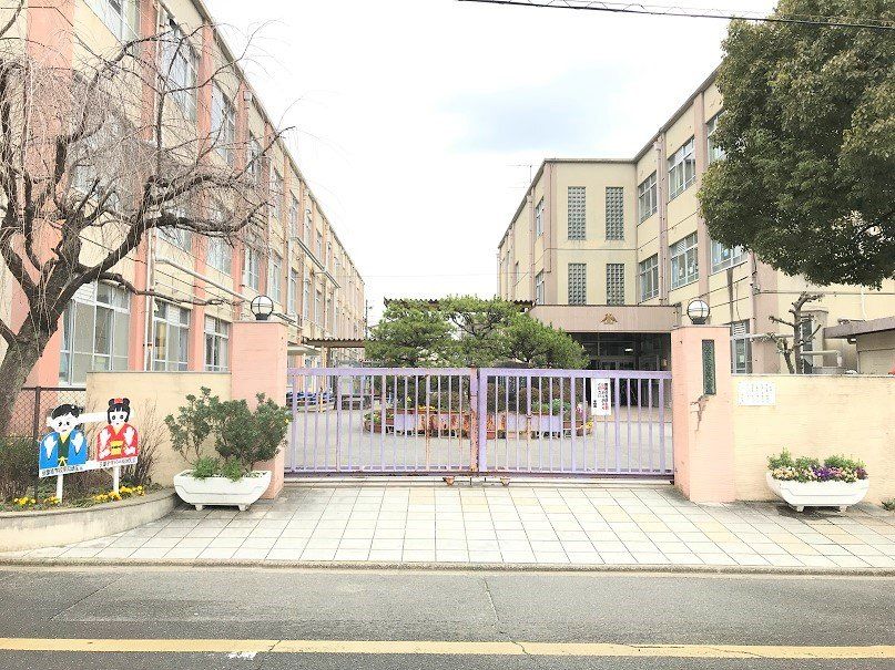 京都市立朱雀第八小学校（約500ｍ）