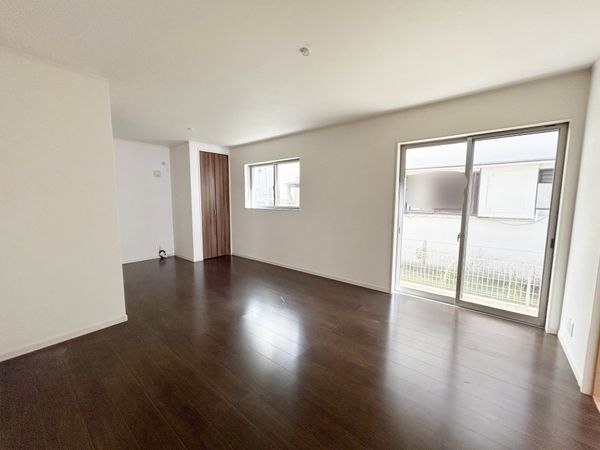 庄内幸町4丁目 戸建 リビング 庄内幸町4丁目 戸建 リビング