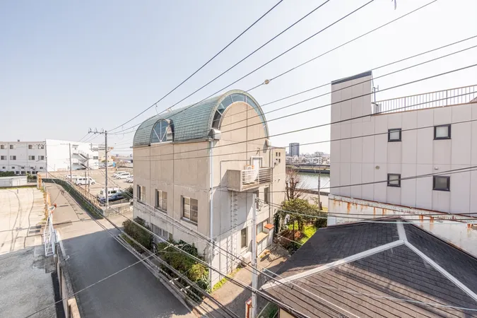 南向きバルコニーより南東側の眺望