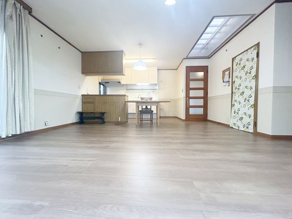 吹田市垂水町一丁目 戸建 リビング 吹田市垂水町一丁目 戸建 リビング