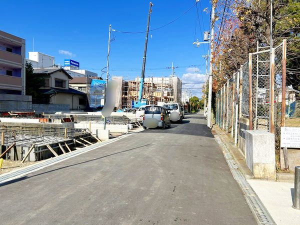 穂積2丁目 新築戸建 5号棟 前面道路含む外観 穂積2丁目 新築戸建 5号棟 前面道路含む外観