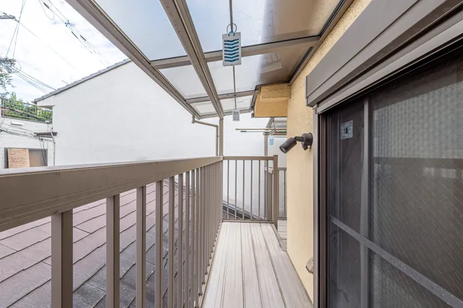 【バルコニー】