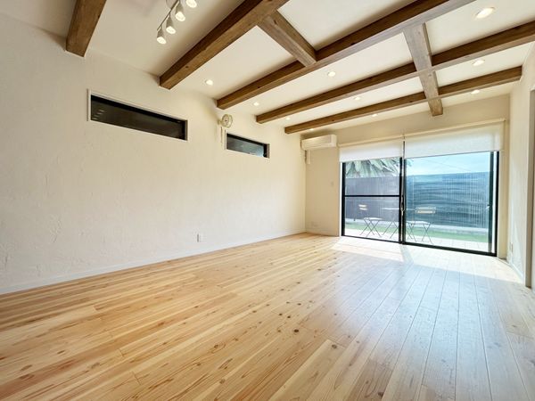 吹田市泉町3丁目 リビング 吹田市泉町3丁目 リビング