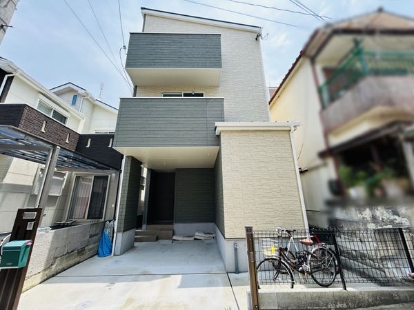 吹田市南金田 中古戸建 外観