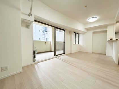 セントラル江坂広芝町 リビング