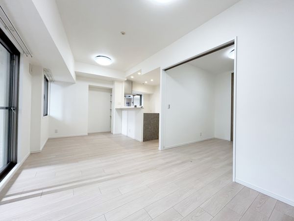 セントラル江坂広芝町 リビング セントラル江坂広芝町 リビング