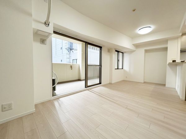 セントラル江坂広芝町 リビング セントラル江坂広芝町 リビング