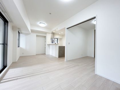 セントラル江坂広芝町 リビング セントラル江坂広芝町 リビング