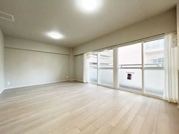 ファミリーコーポ緑地公園 リビング リビング