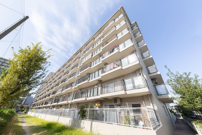 ユニライフ北大阪 1号棟 外観