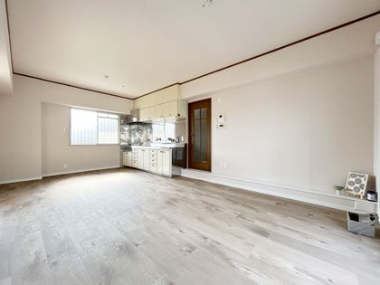 プライムハイツ新大阪 リビング