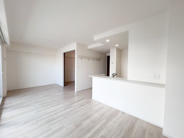 エスリード江坂グランアリーナ リビング エスリード江坂グランアリーナ リビング