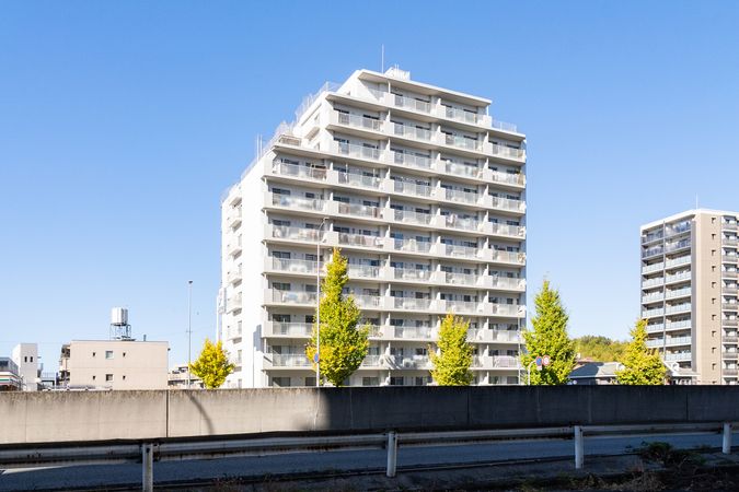 緑地公園パークハイツ 6号棟 外観