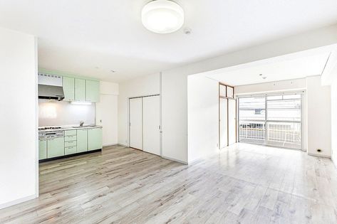 ユニライフ江坂 リビング