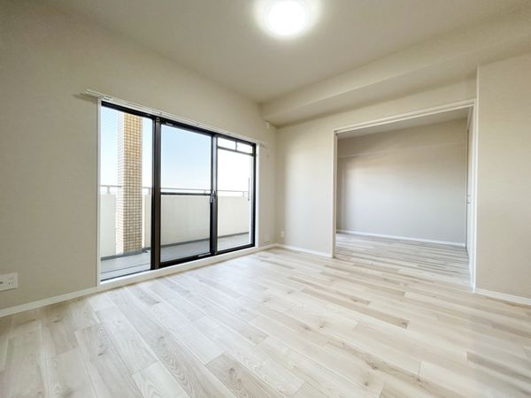 ネバーランド江坂 リビング