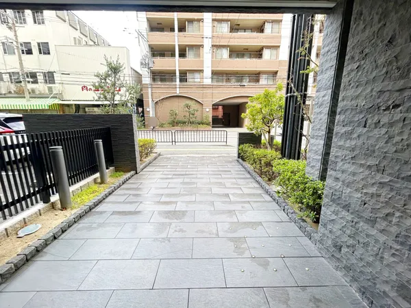 エントランスアプローチ