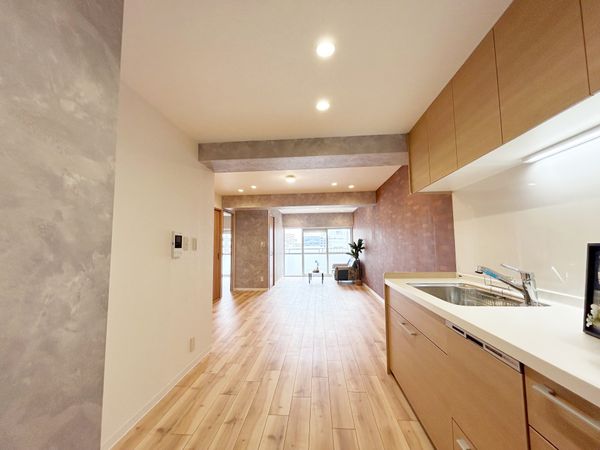 ファミリーコーポ江坂 リビング