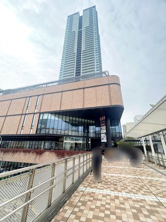 シエリアタワー千里中央 外観