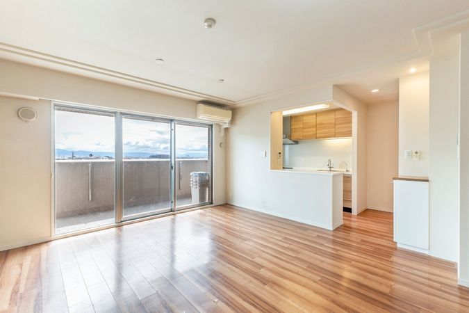 クレアヒルズ緑地公園 リビング クレアヒルズ緑地公園 リビング