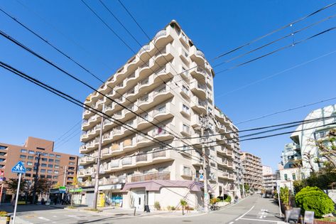 緑地公園ロイヤルマンション 外観