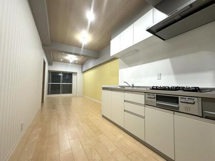 進和江坂アーバンライフ リビング