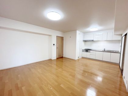 グランドメゾン緑地公園 リビング