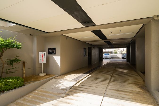 日商岩井第14緑地公園マンション エントランス