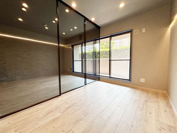 ロイヤルコート豊中 壱番館 室内
