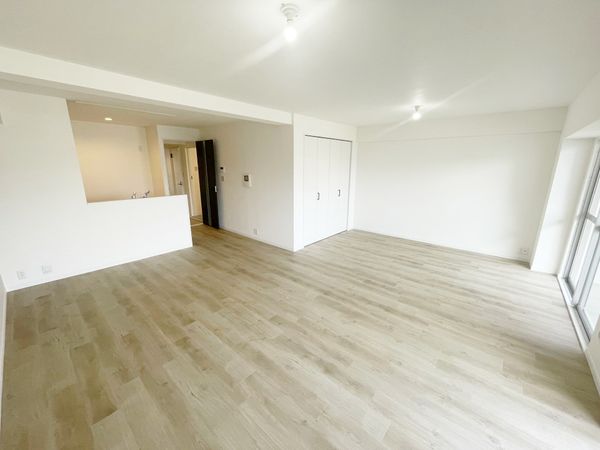 ユニライフ北大阪 1号棟 リビング ユニライフ北大阪 1号棟 リビング