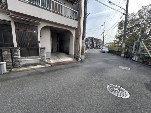 摂津市鳥飼野々三丁目 土地 前面道路含む外観 摂津市鳥飼野々三丁目 土地 前面道路含む外観