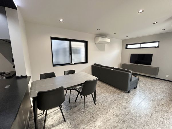 摂津市千里丘東四丁目 中古戸建 リビング