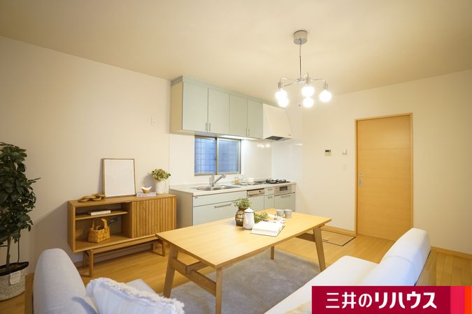 吹田市岸部北五丁目 戸建 リビング 吹田市岸部北五丁目 戸建 リビング