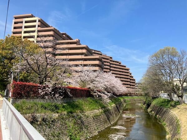ライオンズガーデン千里丘 外観