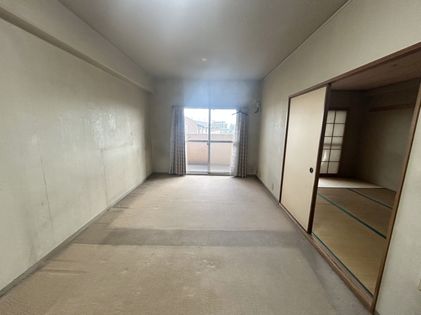 吹田ロイヤルマンション リビング