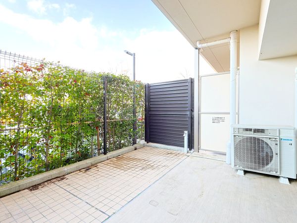 ミリカ・ガーデン 庭