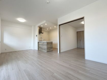 エンゼルハイム吹田東 リビング